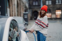 Kun je zorgeloos elektrisch rijden met een passend laadpaal abonnement?